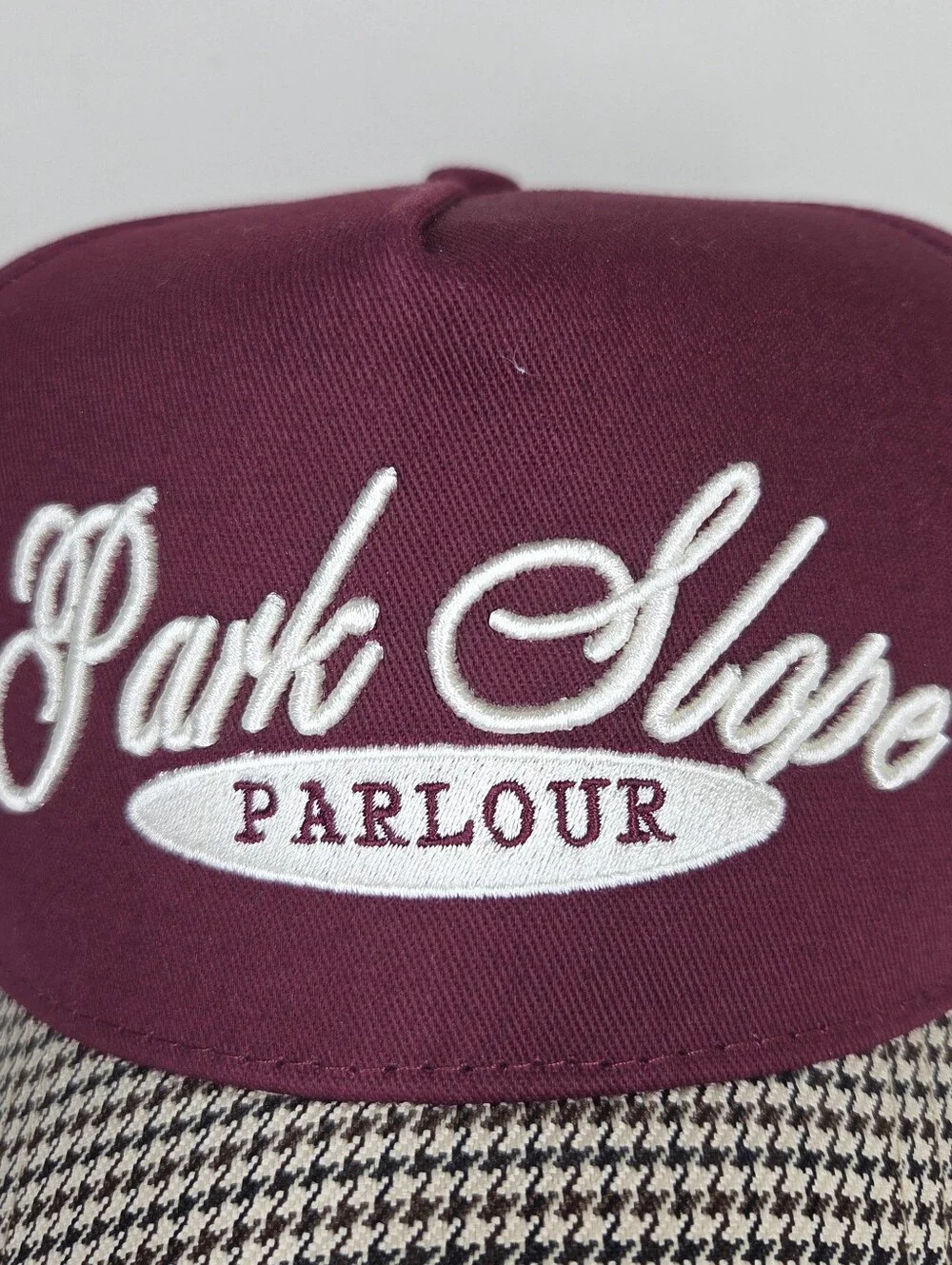 NWT Anthropologie Kenz Kustomz Park Slope Parlour Burgundy Houndstooth Hat